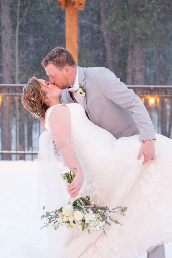 Couples Portraits in the snow at Black Forest Wedgewood