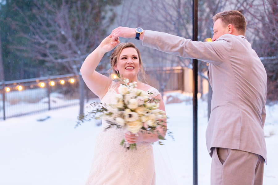 Couples Portraits in the snow at Black Forest Wedgewood