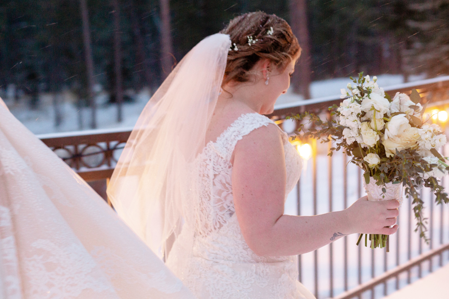 Couples Portraits in the snow at Black Forest Wedgewood